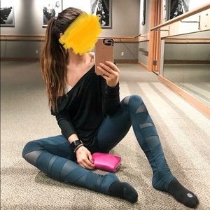 Lululemon size 6 full length bandage leggings